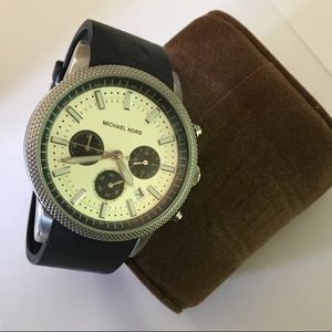 MK-8055 Michael Kors Watch Excelent condition